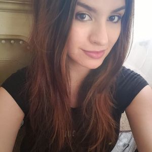 Meet your Posher, Angie